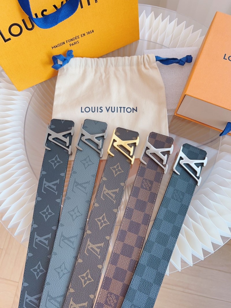 l0vis Vvtt0n belts